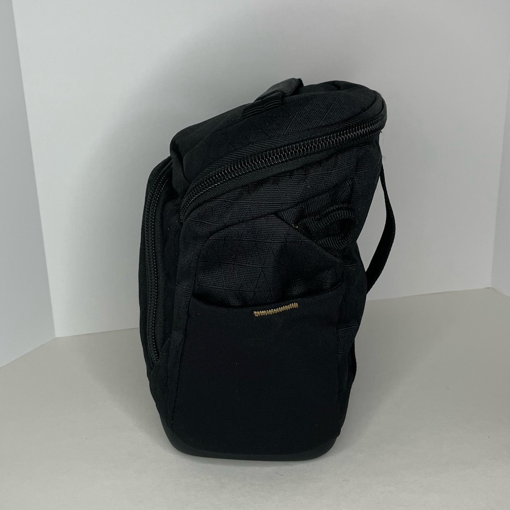 Case Logic camera case‎ - Picture 4 of 9